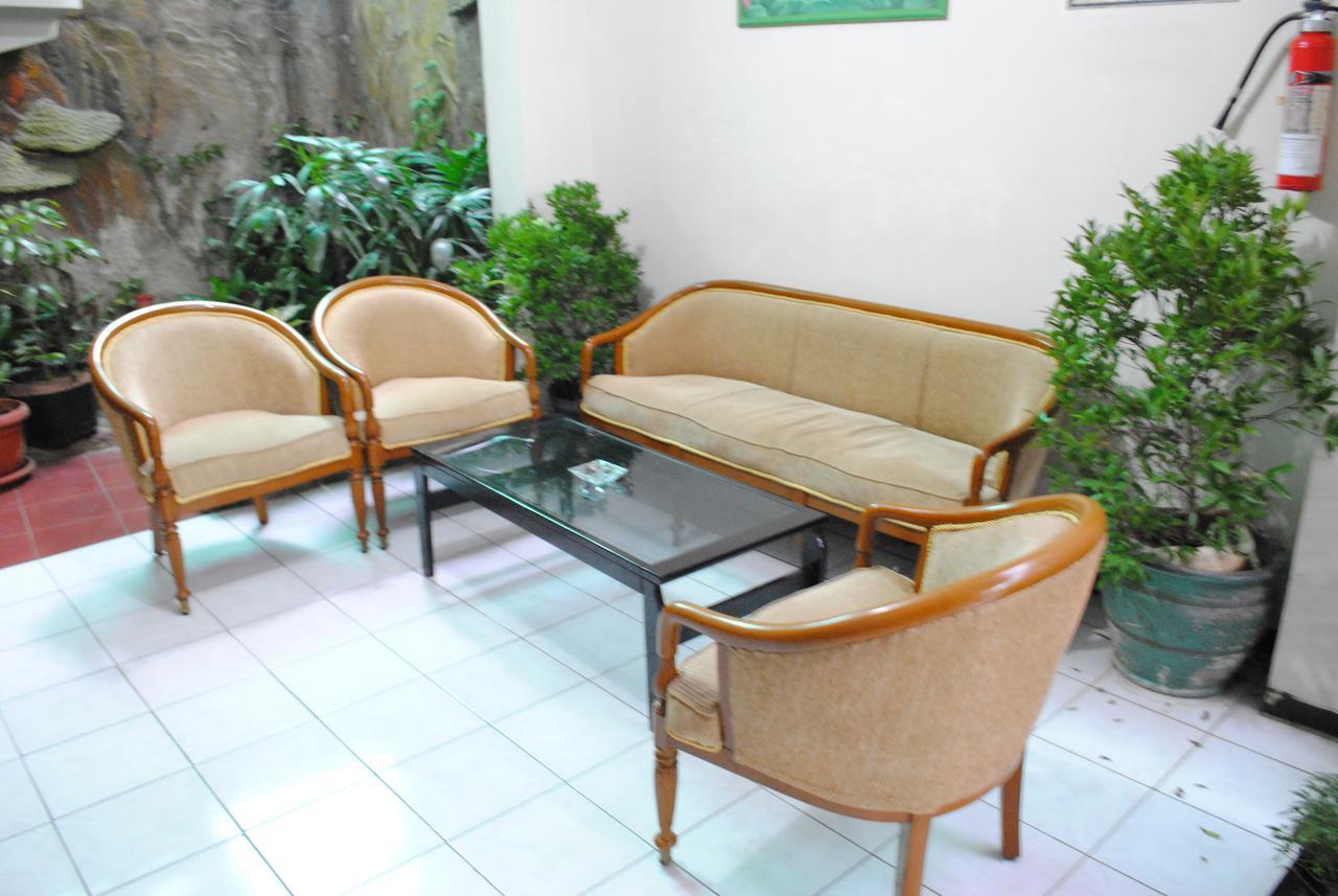 Hotel Wisata Baru Serang Exterior photo